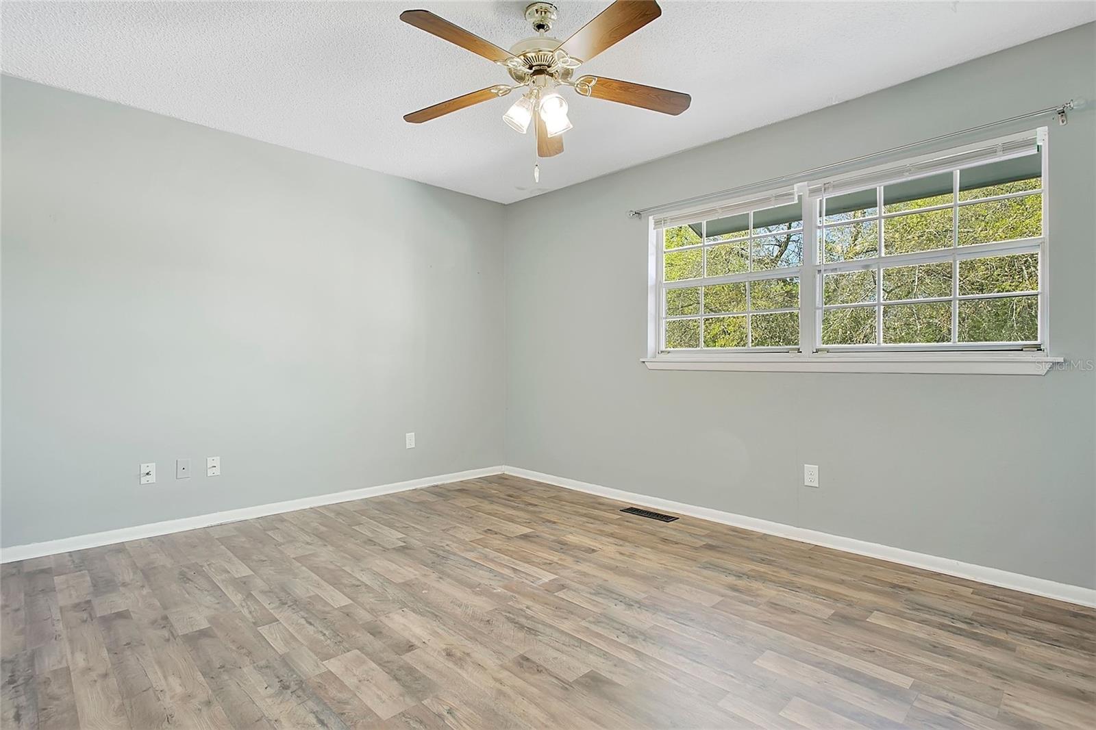 COUNTRY CLUB MANOR CONDO - Residential