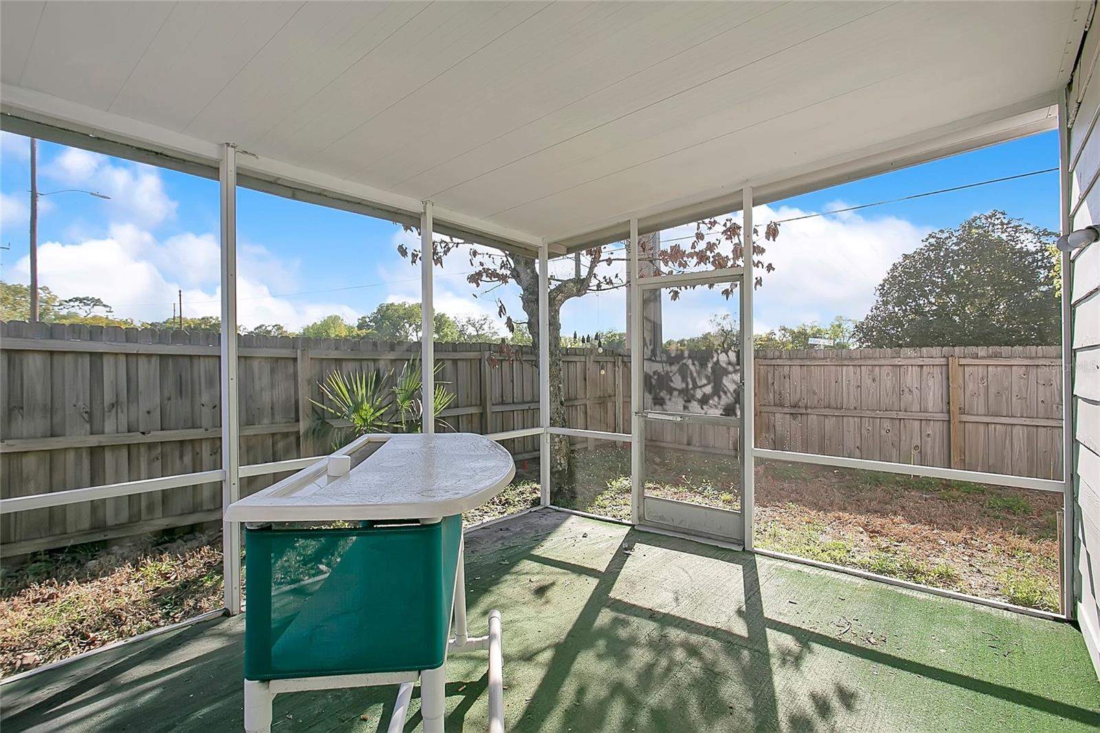 COUNTRY CLUB MANOR CONDO - Residential