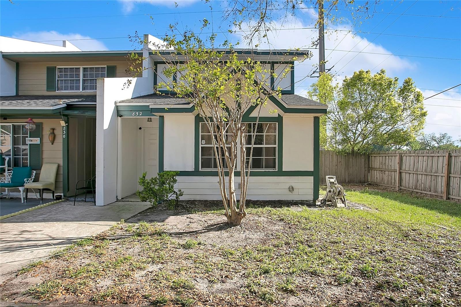 COUNTRY CLUB MANOR CONDO - Residential