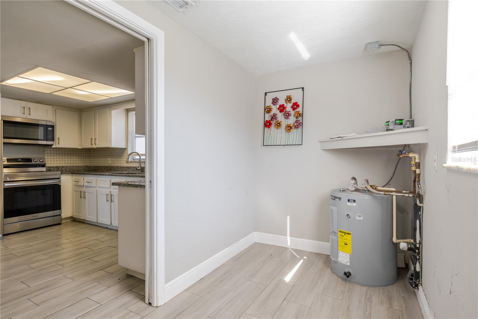 HOLIDAY HILL - Residential