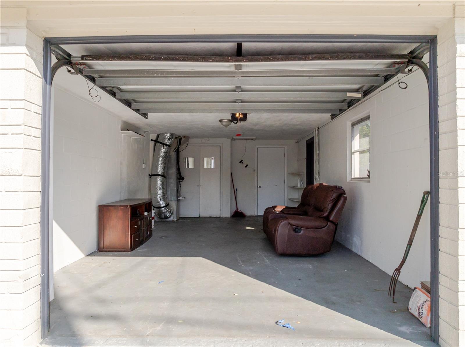 HOLIDAY HILL - Residential