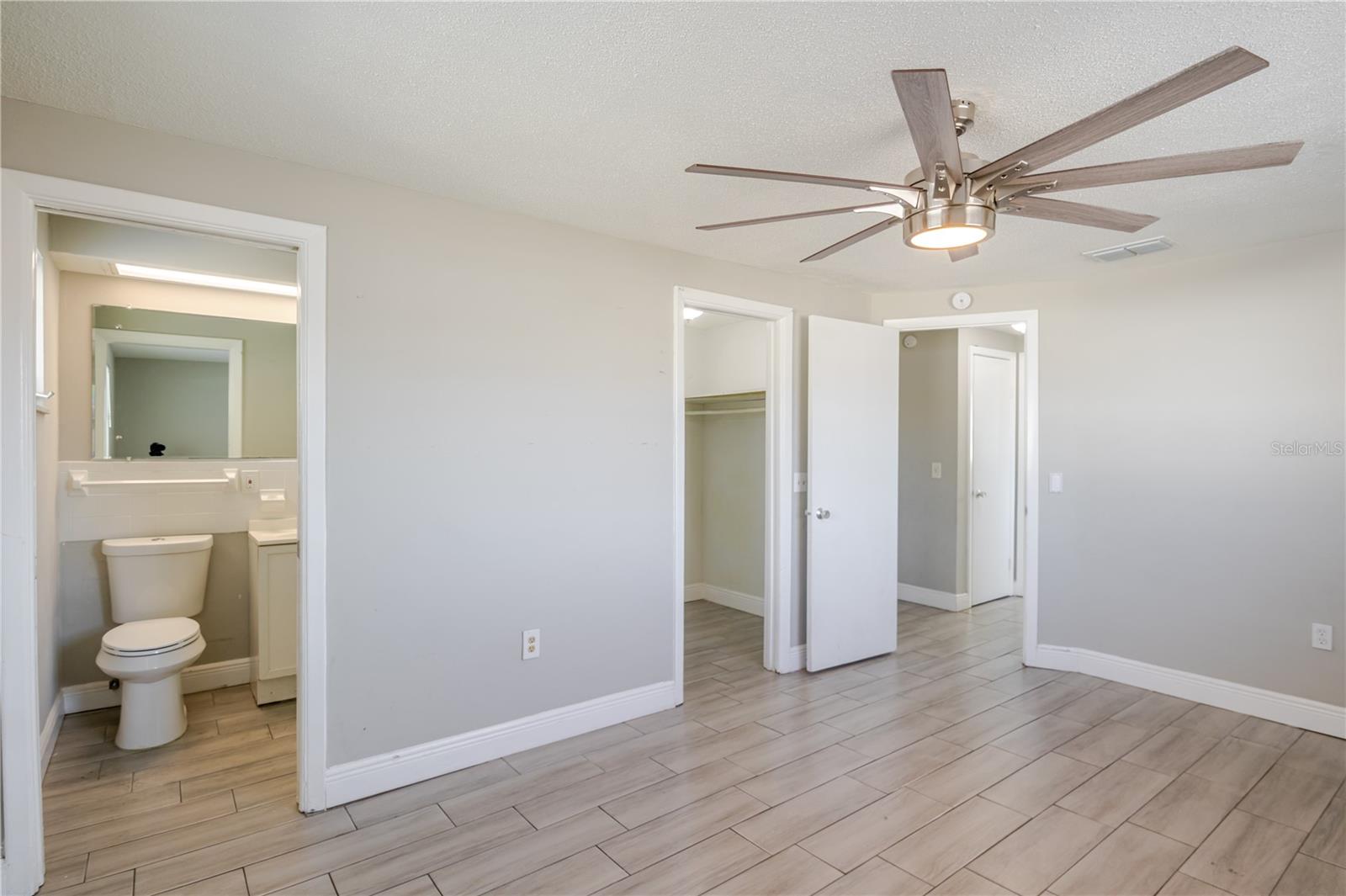 HOLIDAY HILL - Residential