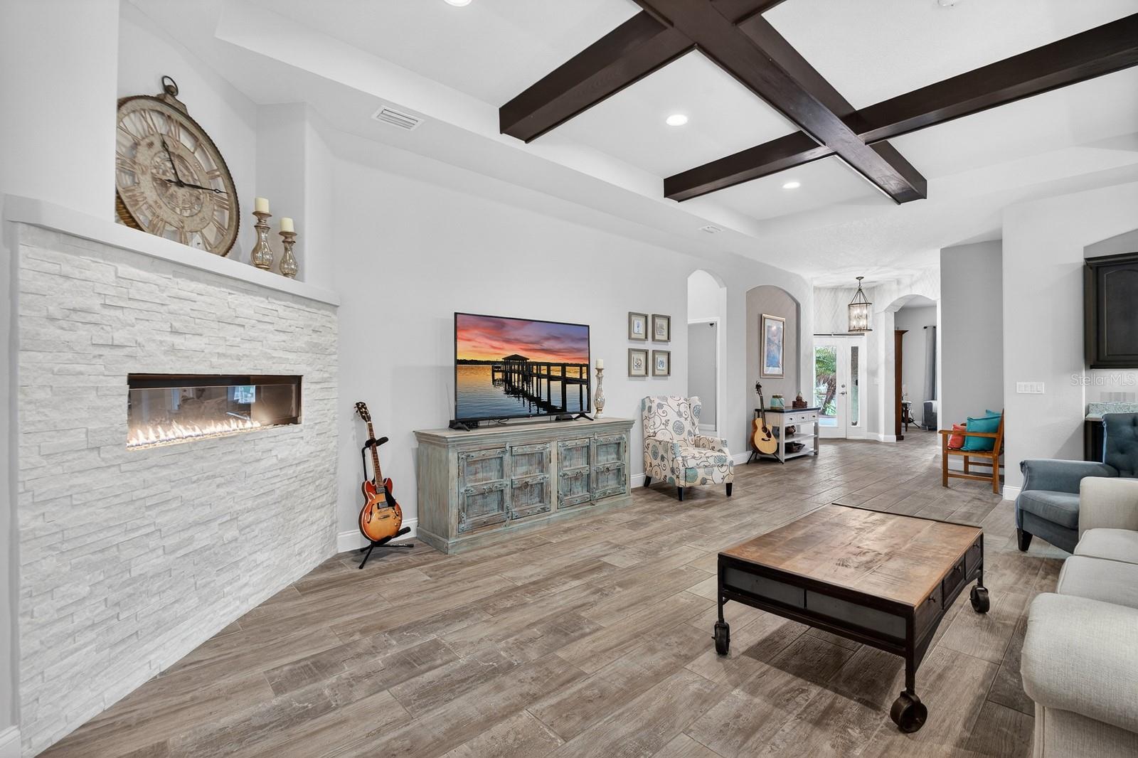 VERANO/VENETIAN BAY - Residential