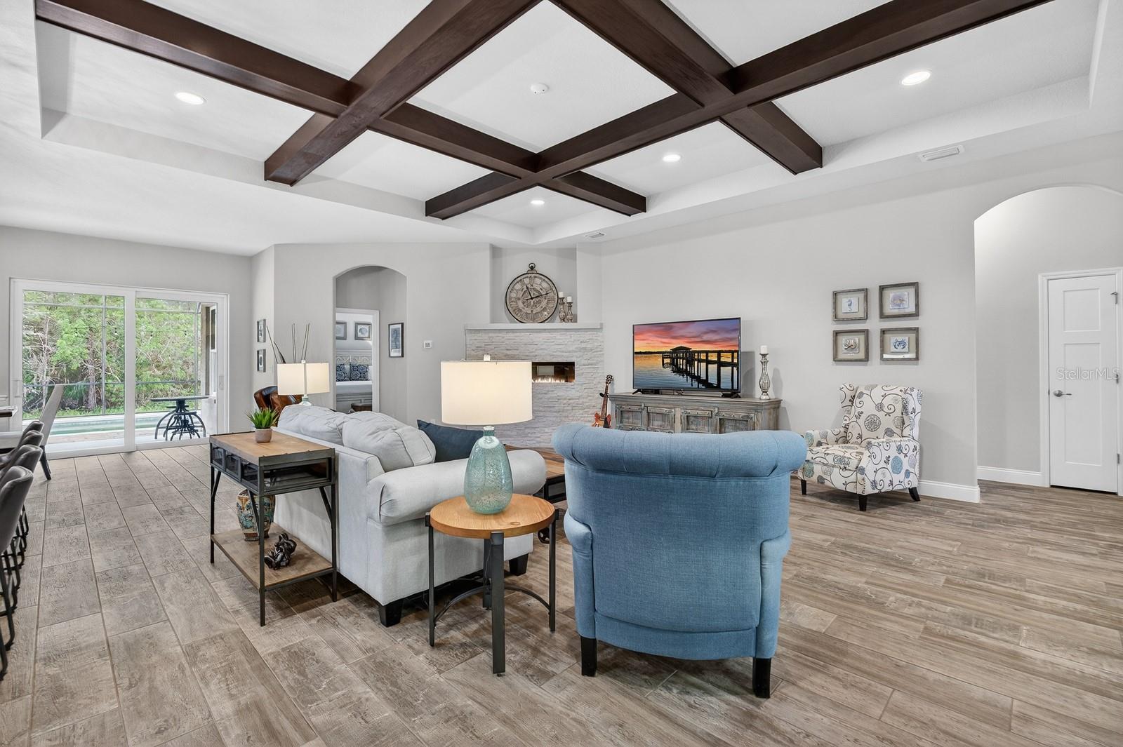 VERANO/VENETIAN BAY - Residential