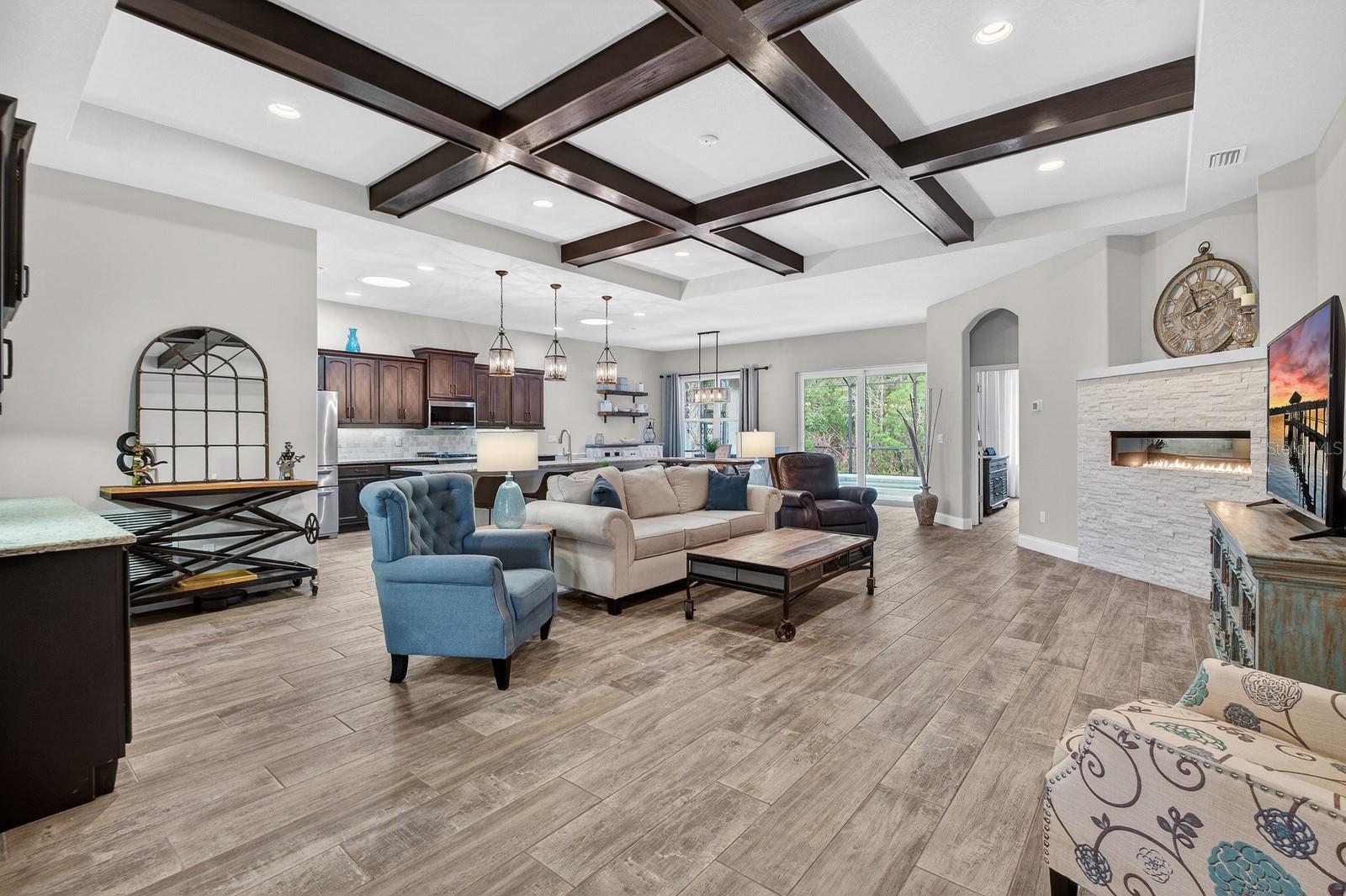 VERANO/VENETIAN BAY - Residential