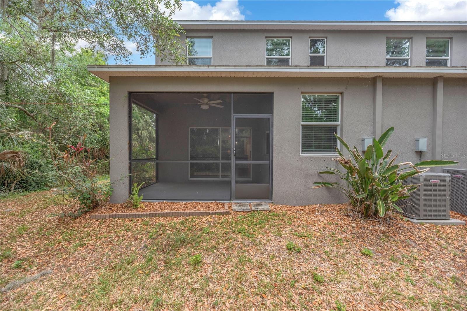 RIVERVIEW LAKES - Residential