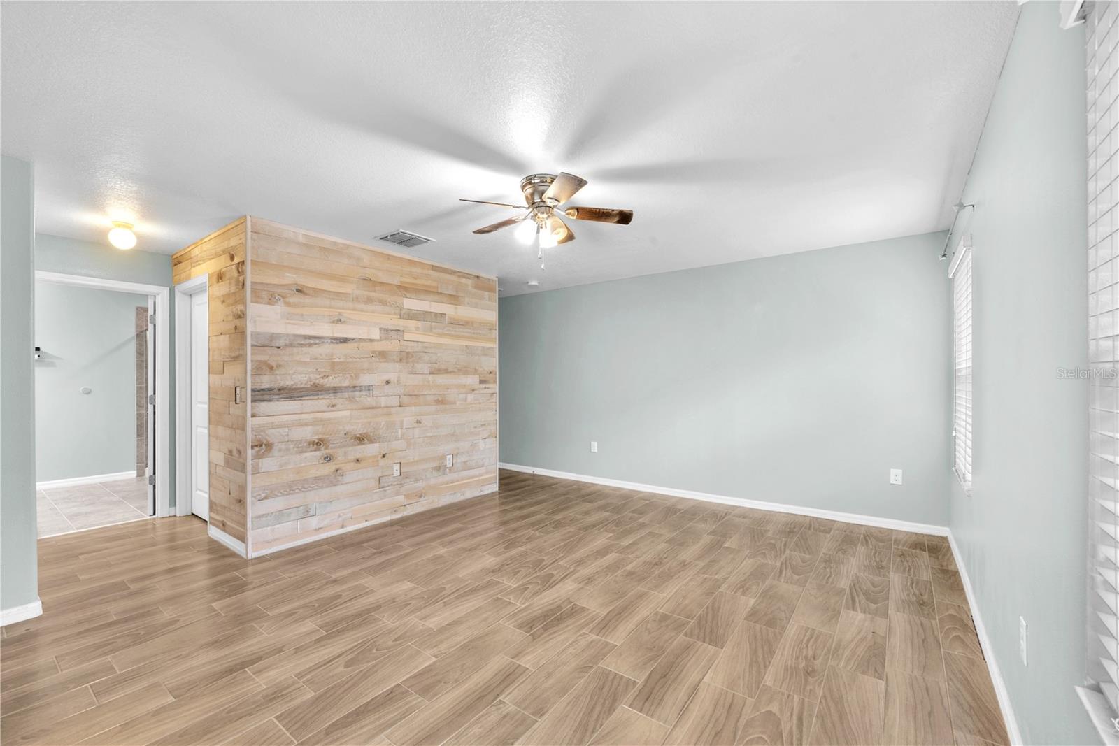 RIVERVIEW LAKES - Residential