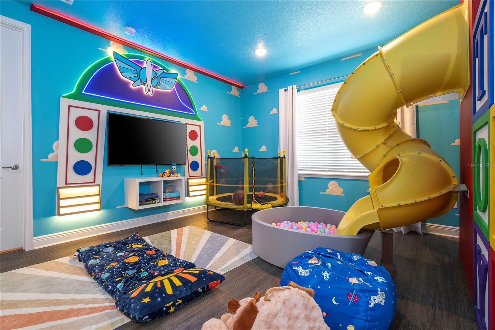 REUNION WEST PH 4 - Residential