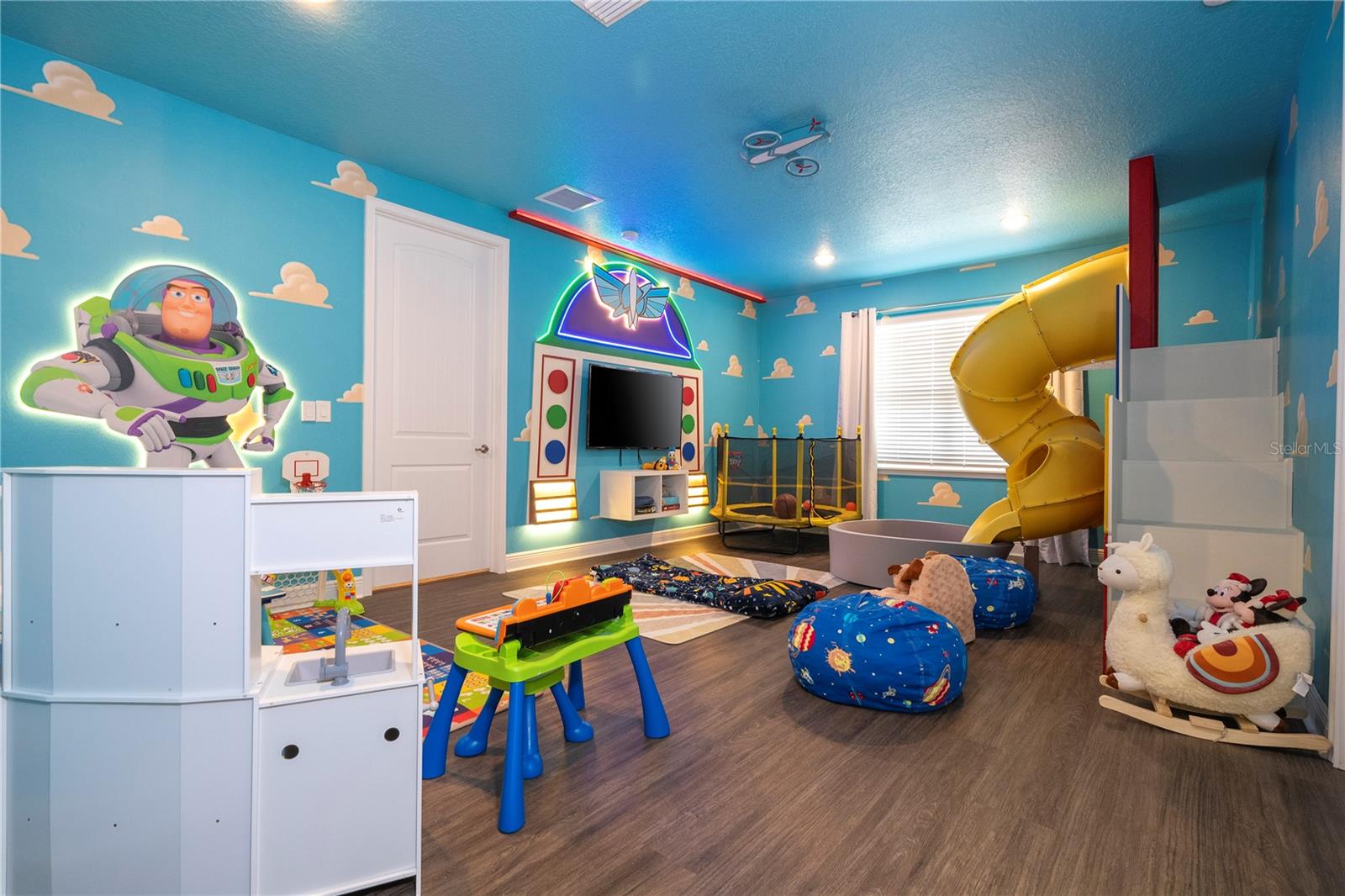 REUNION WEST PH 4 - Residential