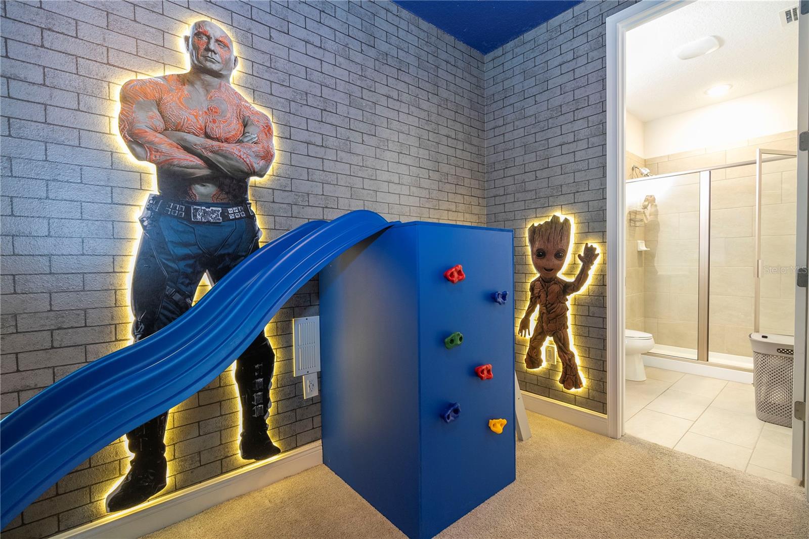 REUNION WEST PH 4 - Residential