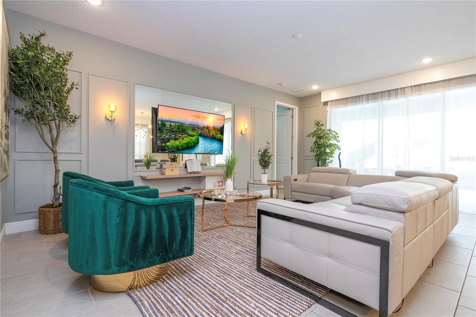 REUNION WEST PH 4 - Residential