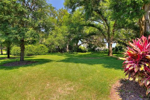 A home in WINTER HAVEN