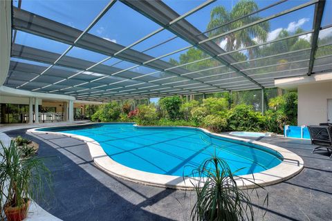 A home in WINTER HAVEN