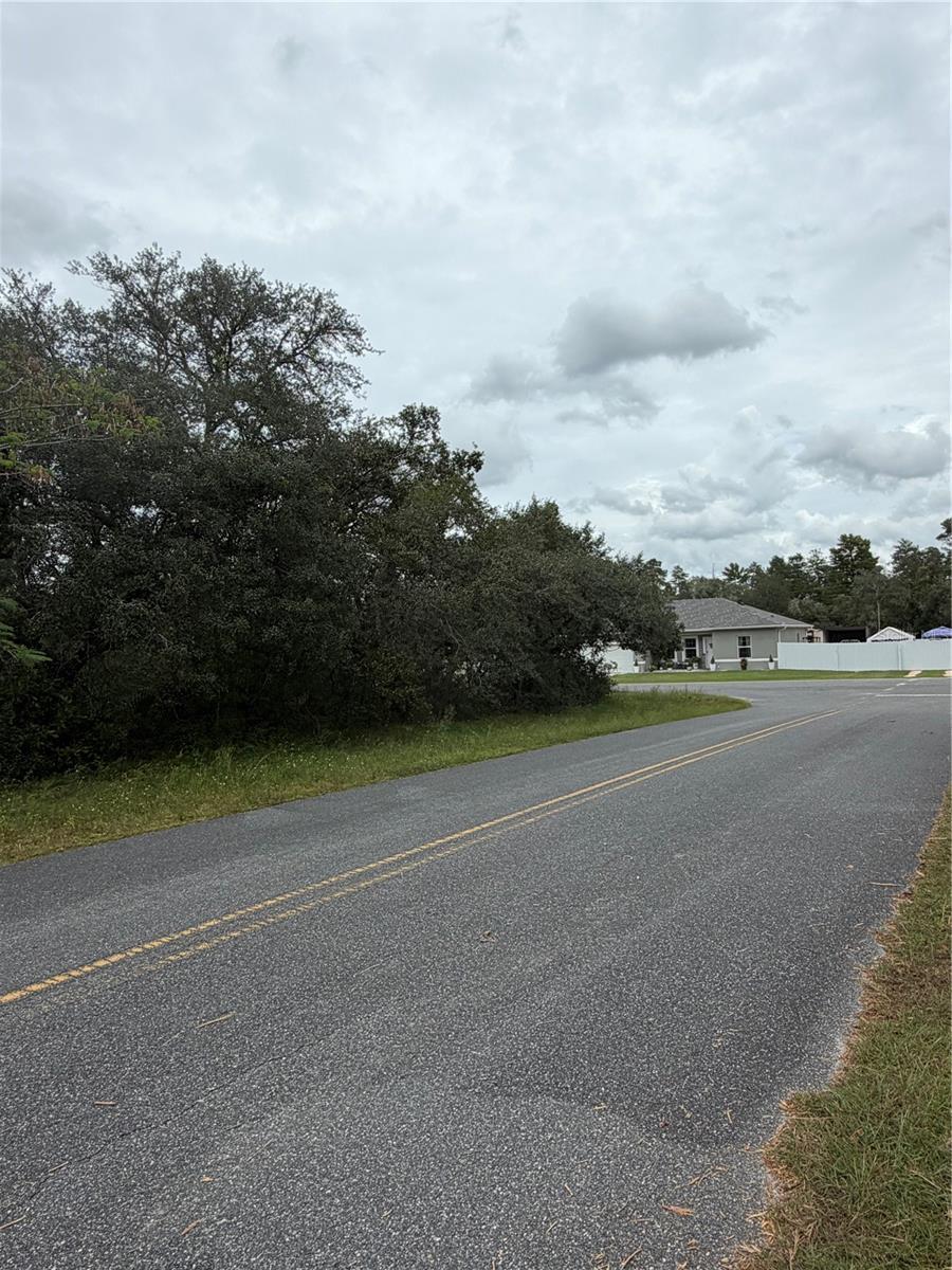 MARION OAKS GOLF WAY AND 166TH PLACE ROAD