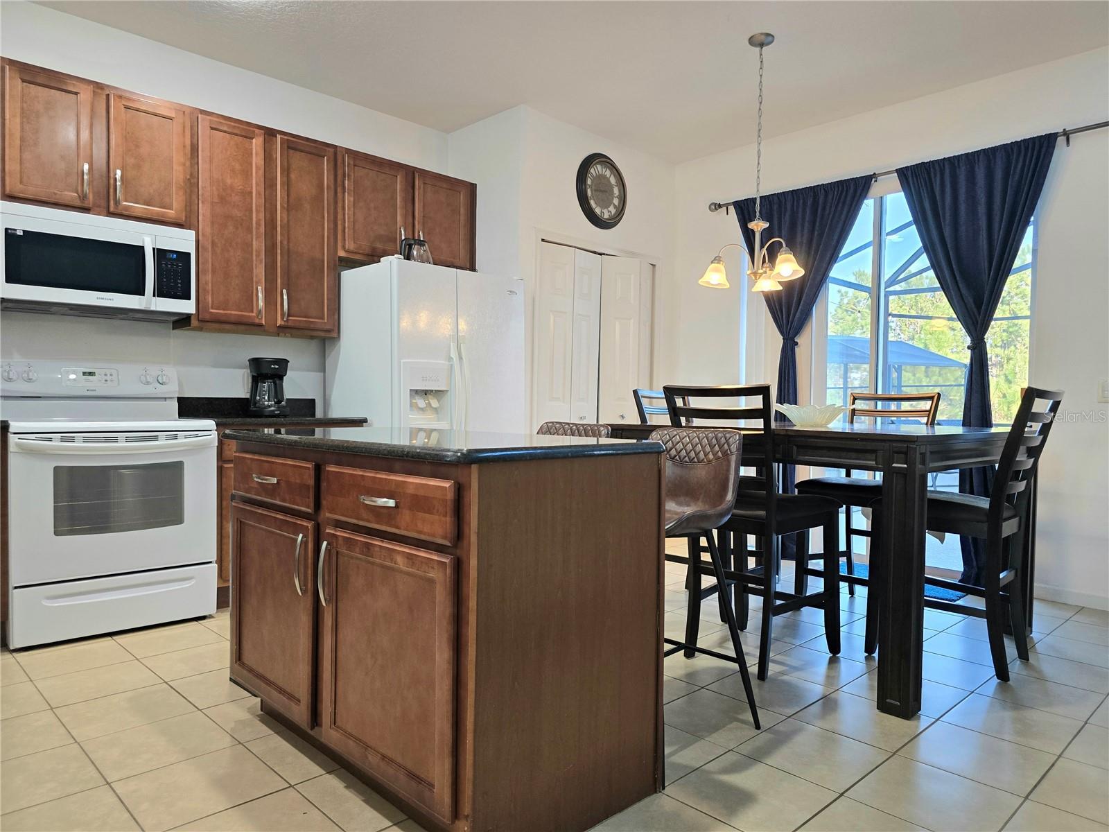 AVIANA PH 2A - Residential