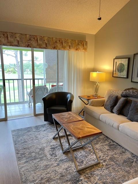 FARMINGTON VISTAS - Residential Lease
