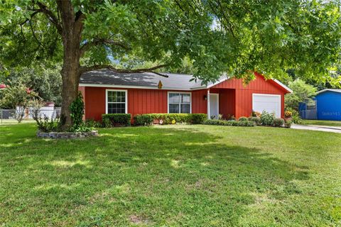 Photo of 6621 NW 28th Terrace, Gainesville, FL 32653 (MLS # GC533910)
