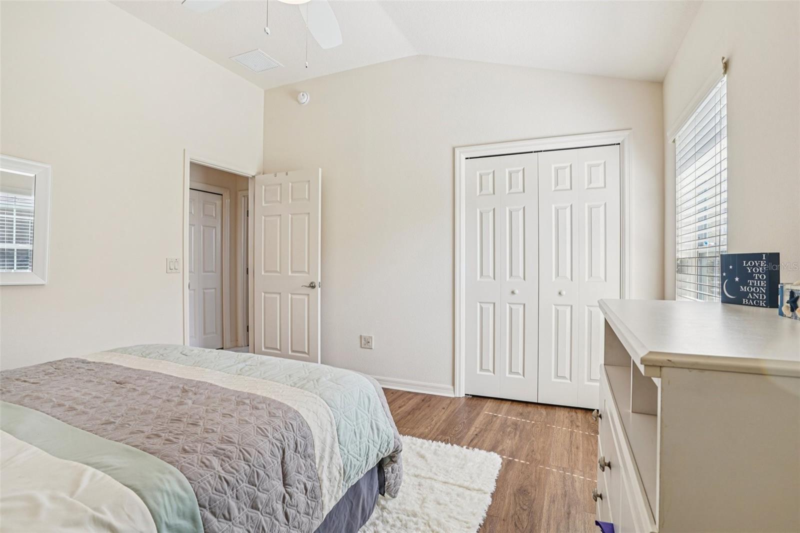 LAKESIDE LANDINGS - Residential