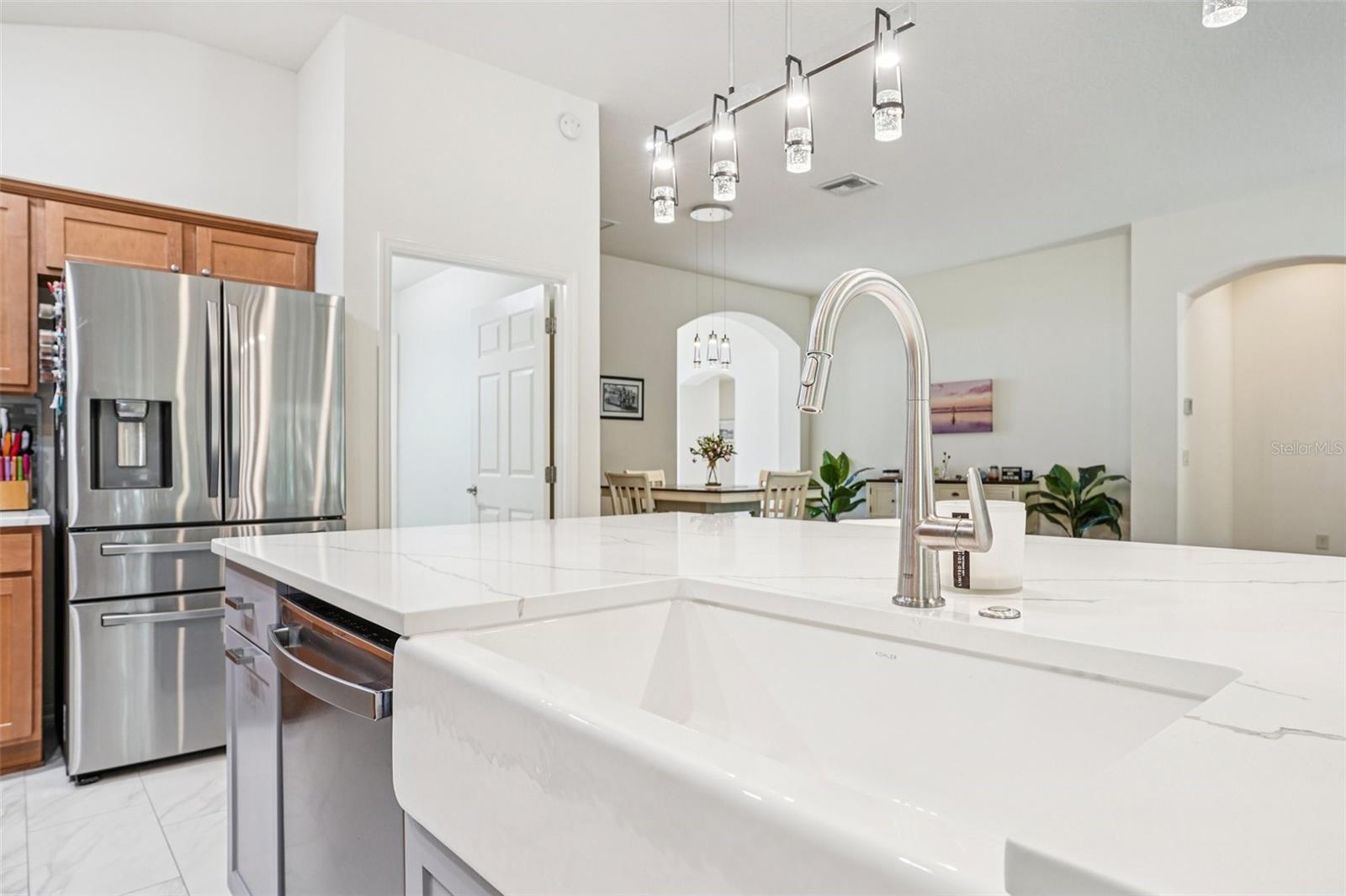 LAKESIDE LANDINGS - Residential