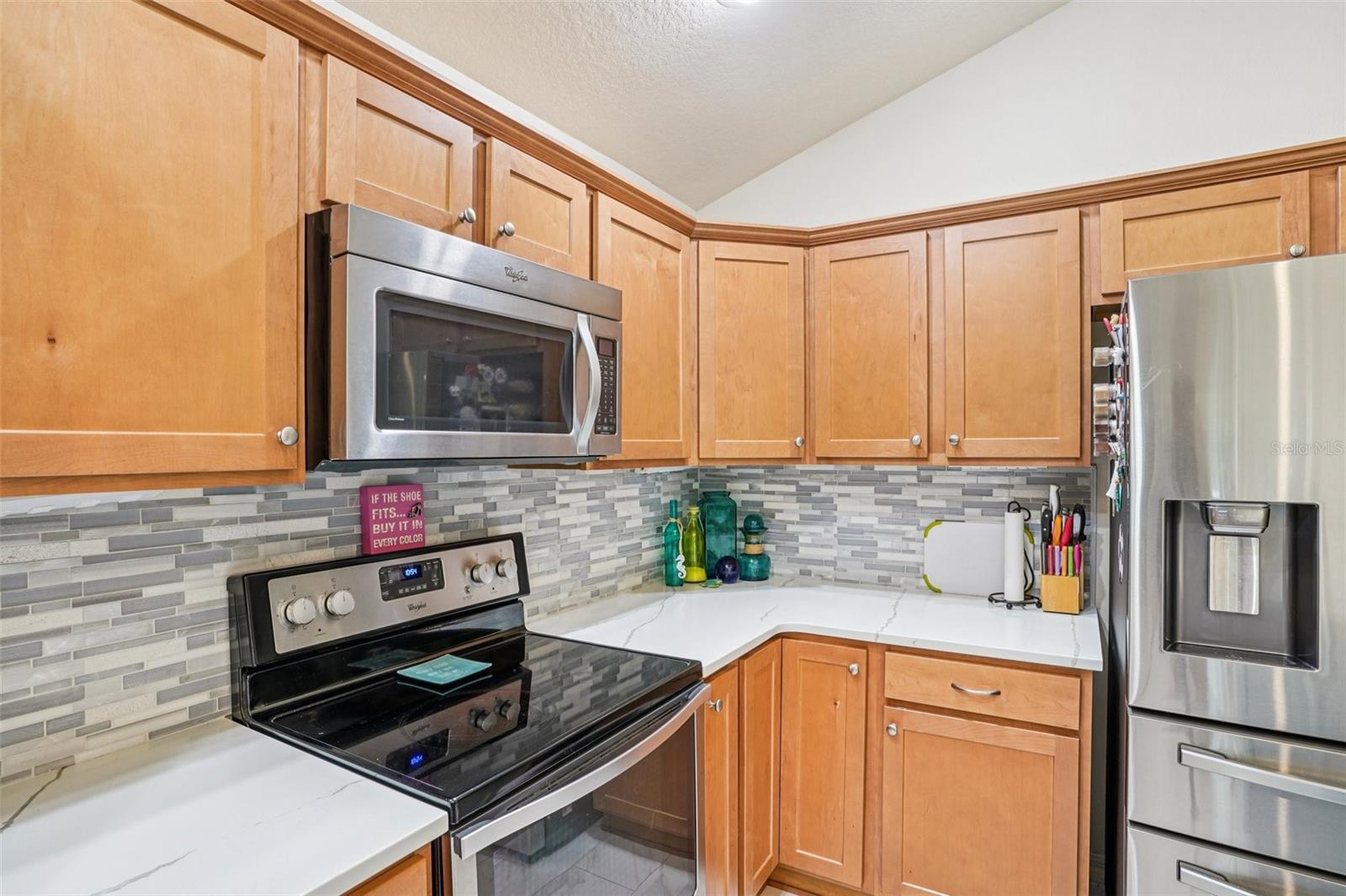 LAKESIDE LANDINGS - Residential