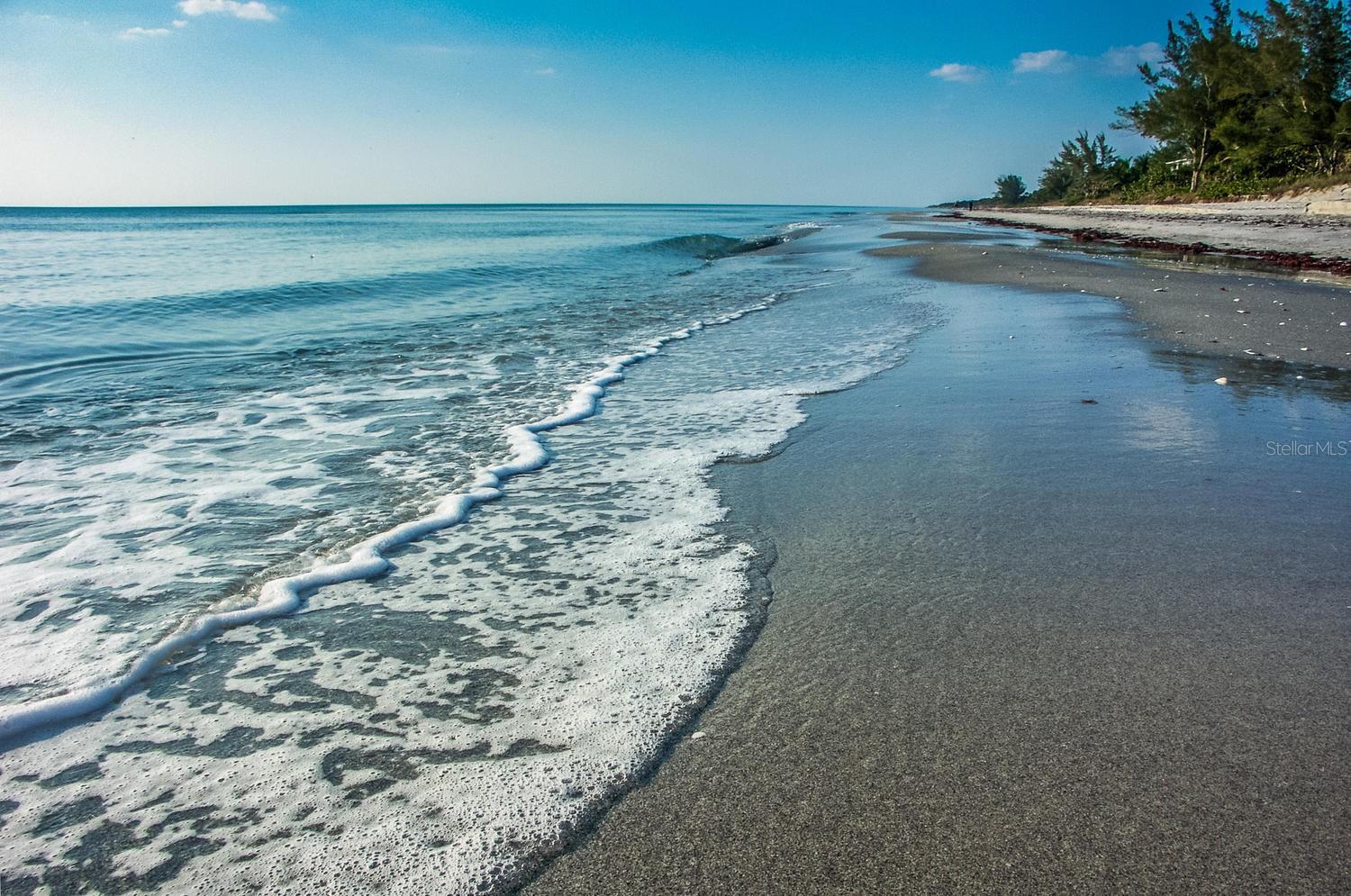 GOLDEN BEACH - Residential