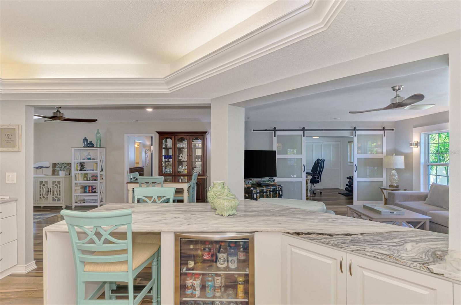 GOLDEN BEACH - Residential