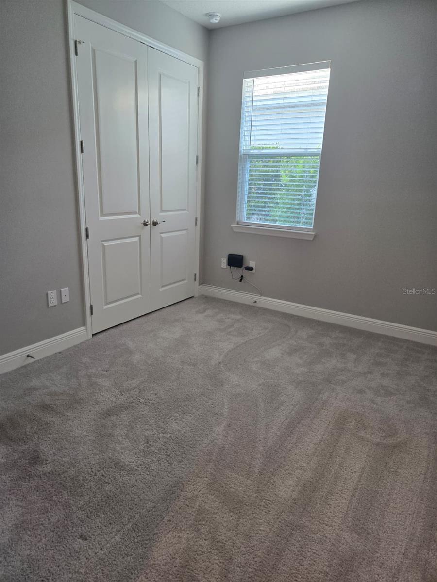 STAR FARMS PH IV SUBPH H & I - Residential Lease