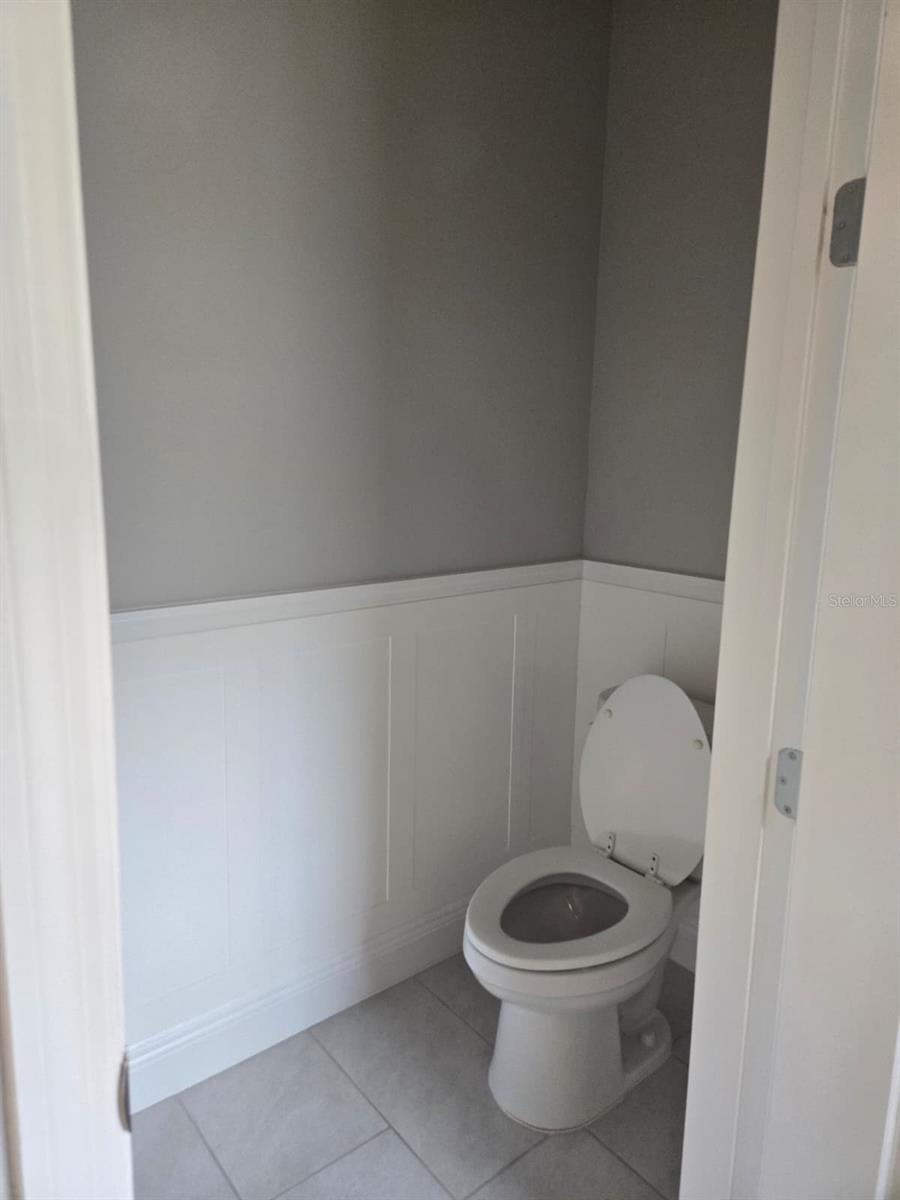 STAR FARMS PH IV SUBPH H & I - Residential Lease