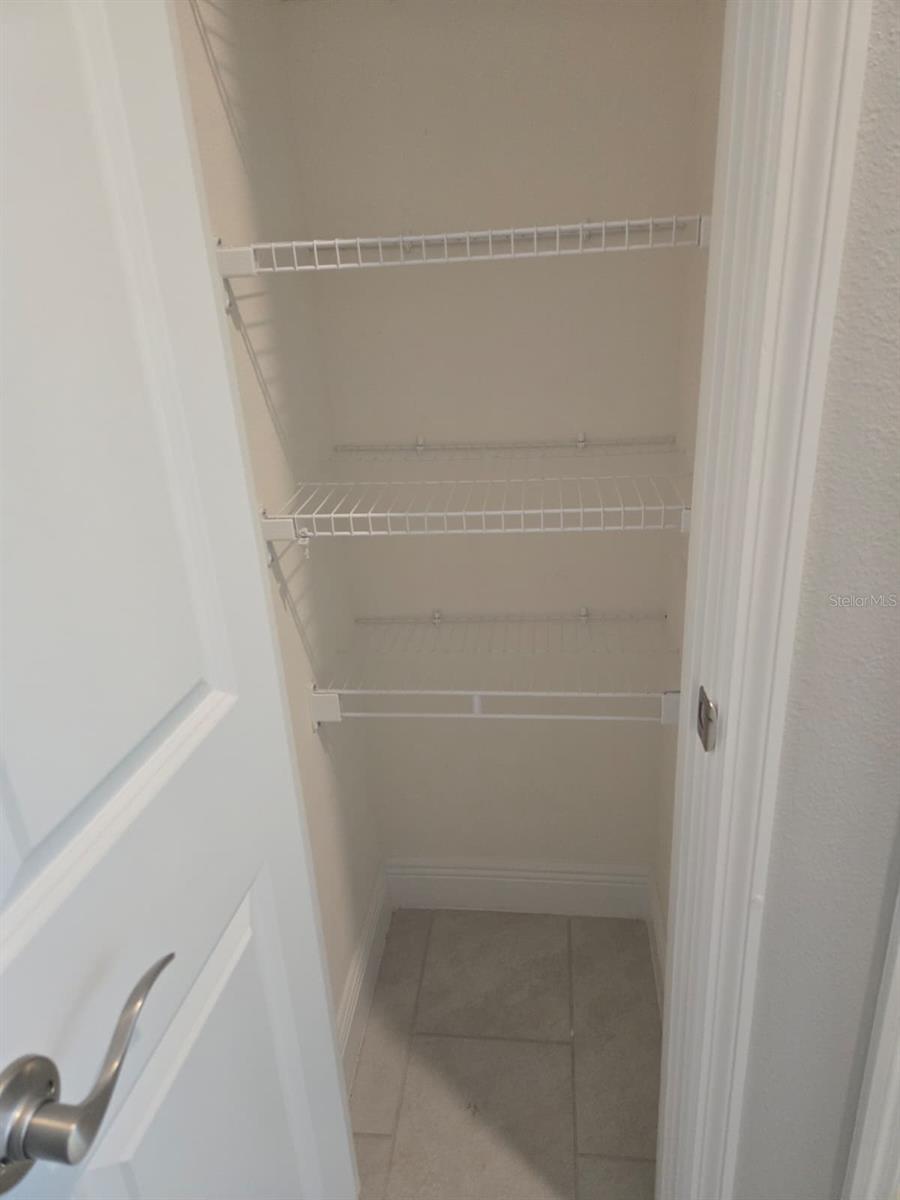 STAR FARMS PH IV SUBPH H & I - Residential Lease