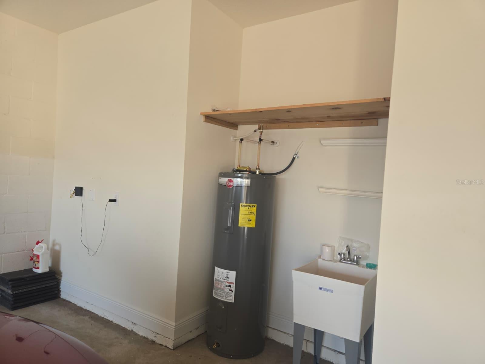 STAR FARMS PH IV SUBPH H & I - Residential Lease