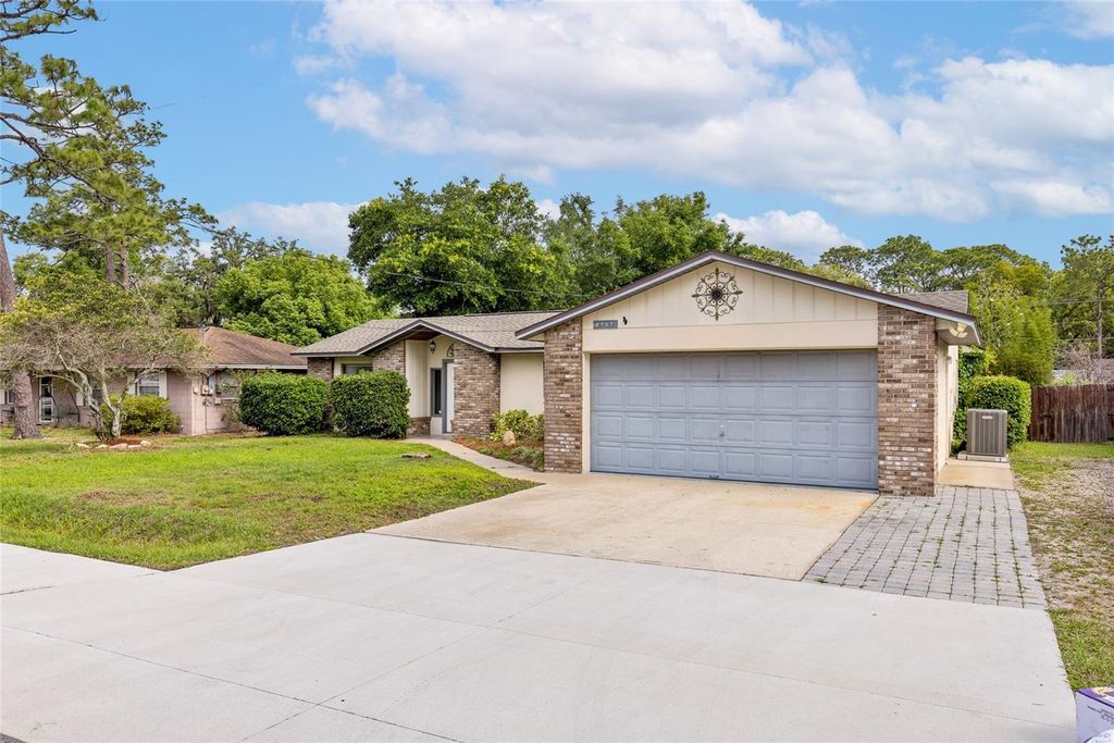 Photo of 2707 Balkan Street, Apopka, FL 32703 (MLS # O6401031)