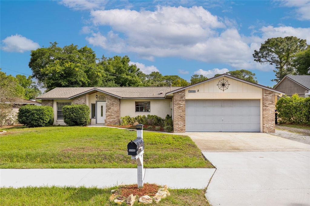 Photo of 2707 Balkan Street, Apopka, FL 32703 (MLS # O6401031)