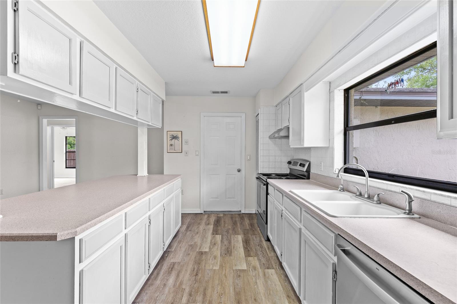 LAKE MENDELIN ESTATES - Residential