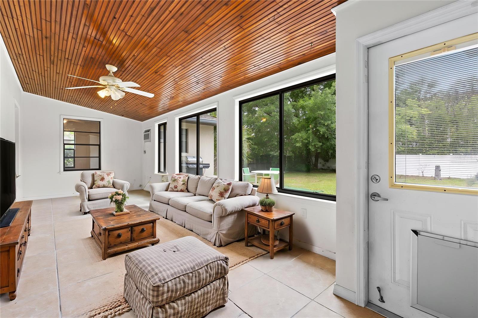 LAKE MENDELIN ESTATES - Residential