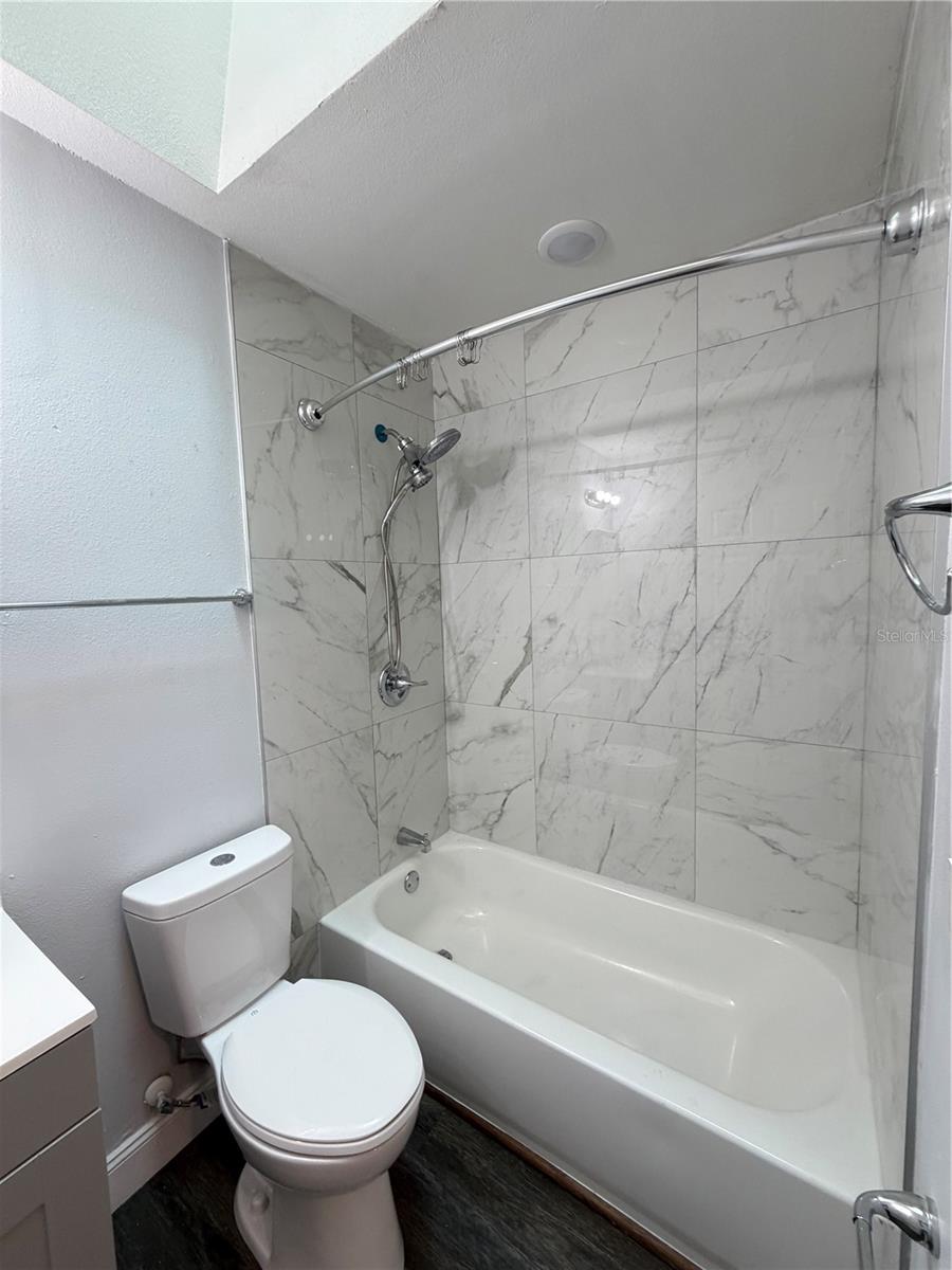 MONROE MEADOWS - Residential Lease