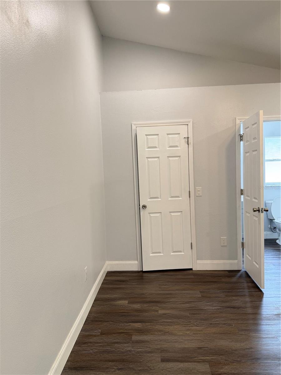 MONROE MEADOWS - Residential Lease