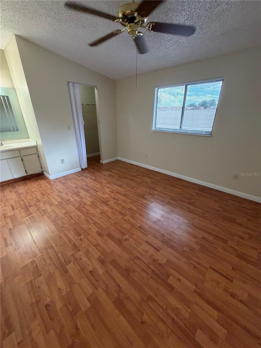 4022 OAK LIMB COURT