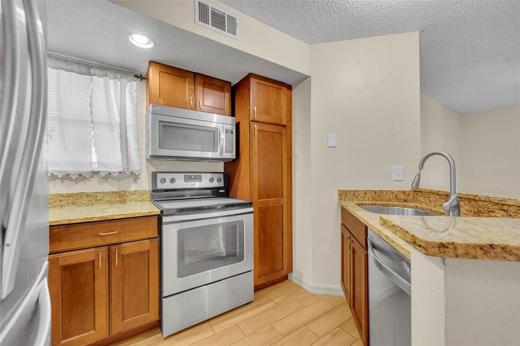 Photo of 4512 Commander Drive #1712, Orlando, FL 32822 (MLS # A4686828)