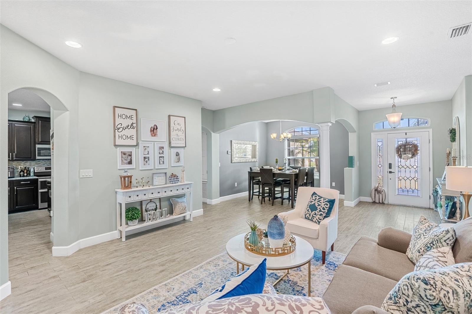 SAWGRASS LAKES PHASE TWO B - Residential