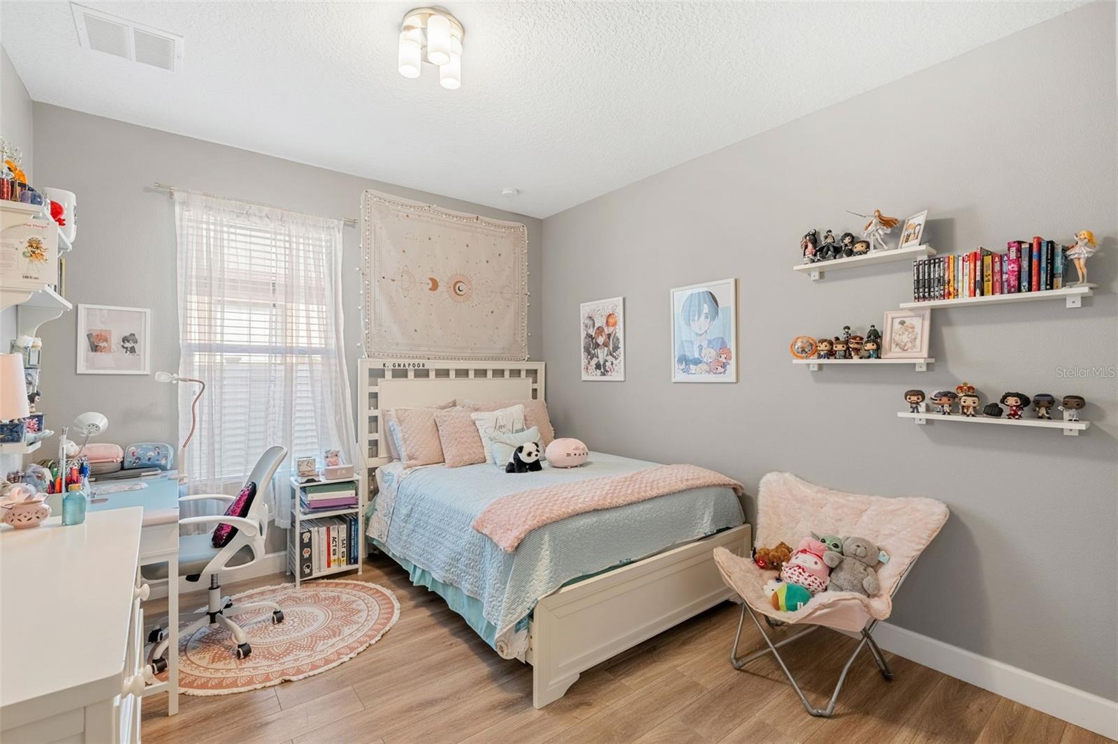 SAWGRASS LAKES PHASE TWO B - Residential