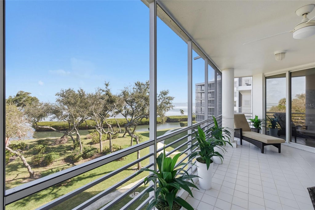 Photo of 2550 Harbourside Drive #333, Longboat Key, FL 34228 (MLS # A4708474)