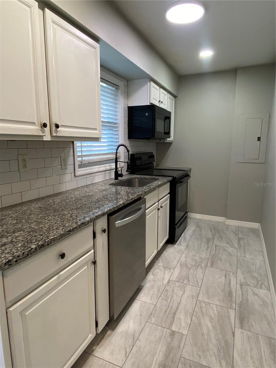 MEADOWOOD ESTATES - Residential