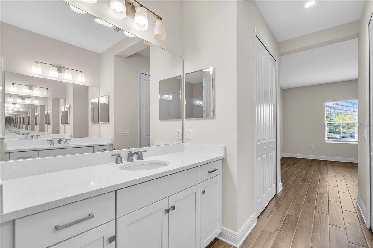 WYSTERIA-WELLEN PARK VILLAGE F-4 - Residential Lease