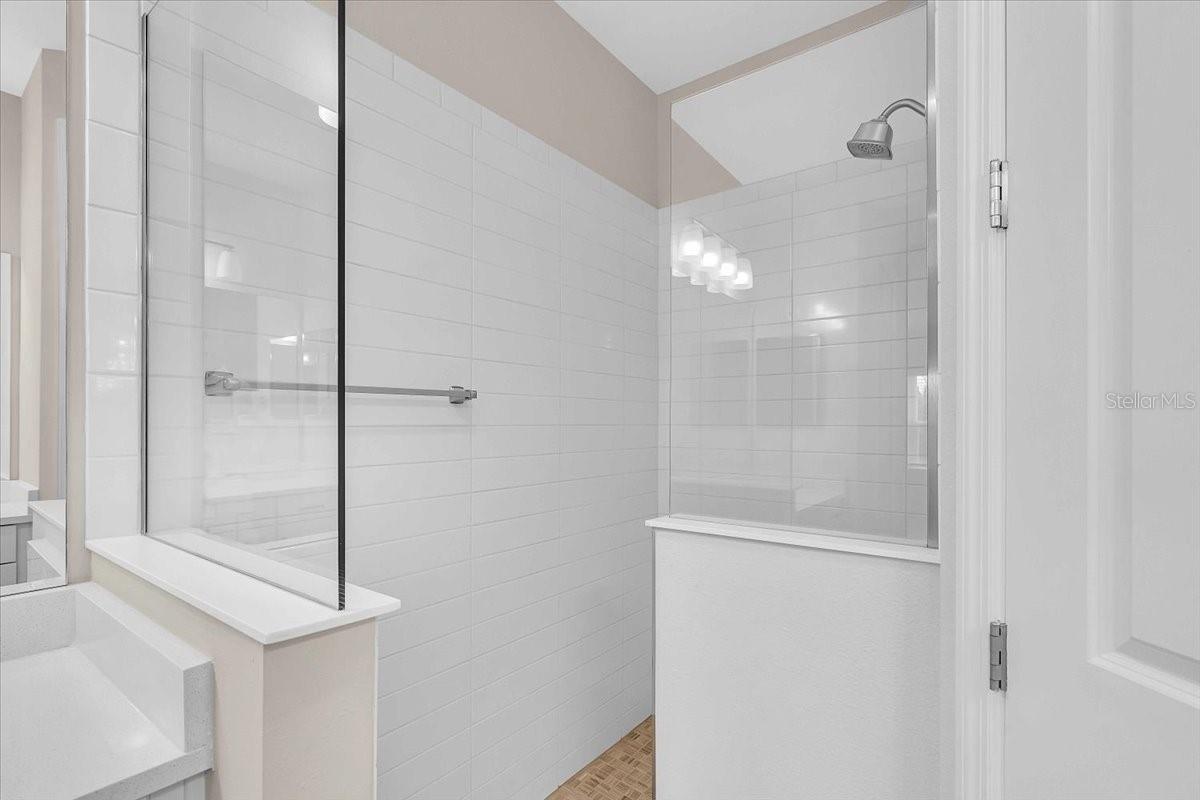 WYSTERIA-WELLEN PARK VILLAGE F-4 - Residential Lease