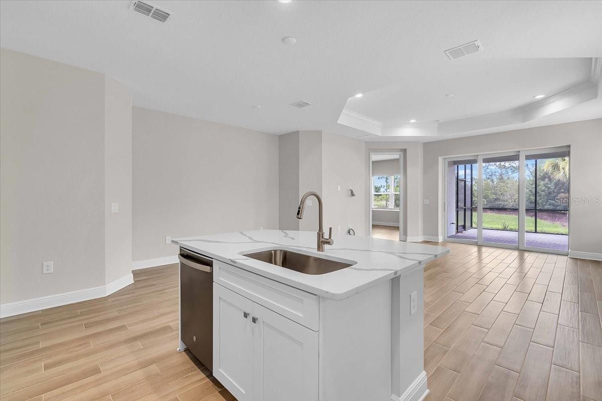 WYSTERIA-WELLEN PARK VILLAGE F-4 - Residential Lease