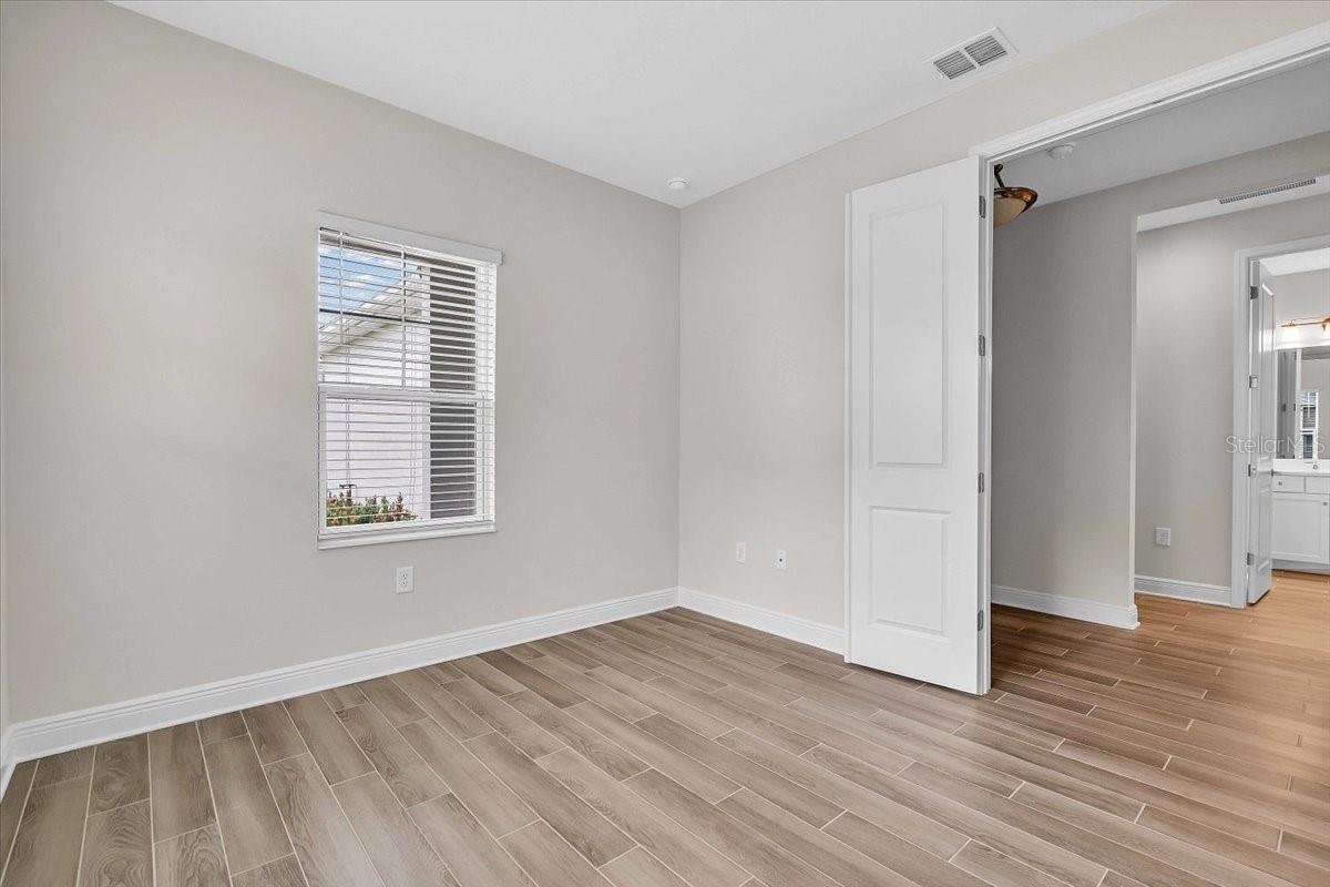 WYSTERIA-WELLEN PARK VILLAGE F-4 - Residential Lease