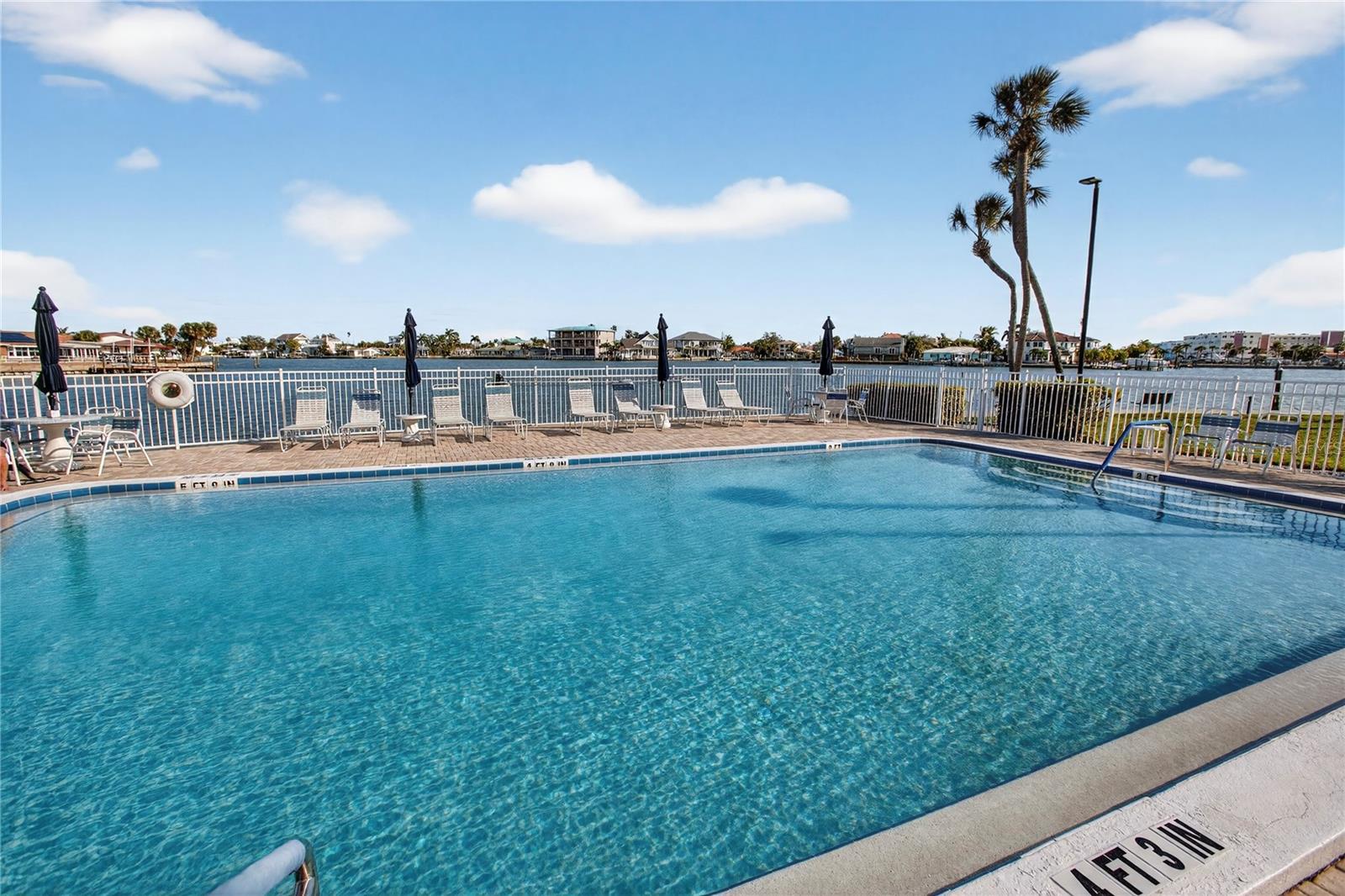 THREE PALMS POINTE CONDO - Residential