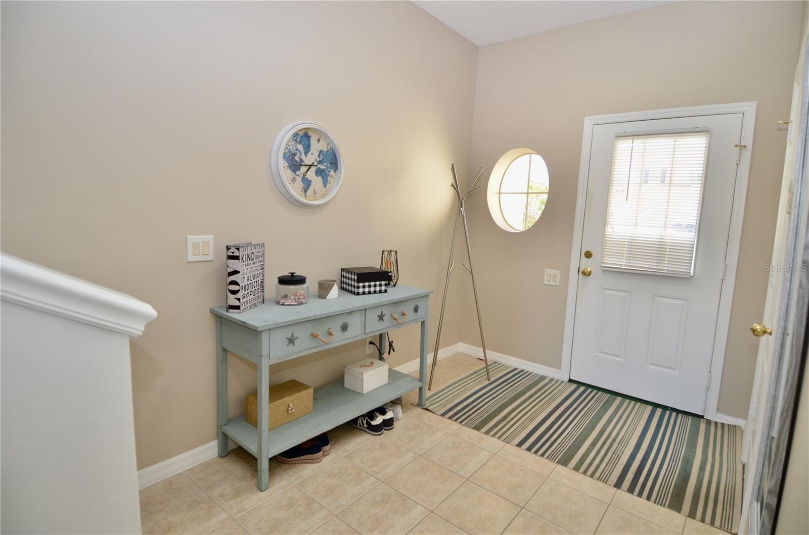 TOWNS AT LAKESIDE - Residential