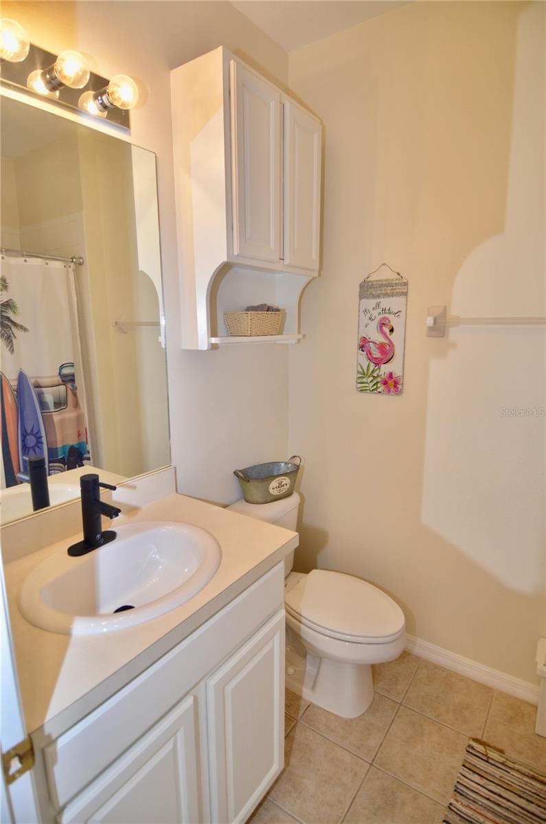 TOWNS AT LAKESIDE - Residential