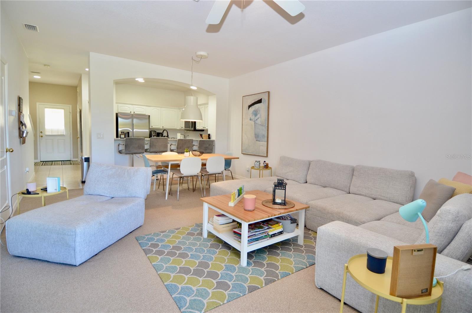 TOWNS AT LAKESIDE - Residential